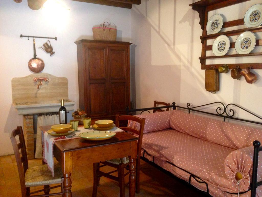 Apartamento Casa Mia A Cortona Habitación foto
